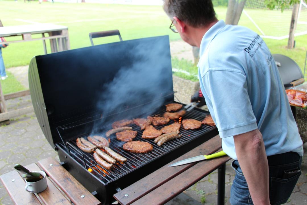 edelweiss offenbau verteidigt goldschlaegerpokal 02