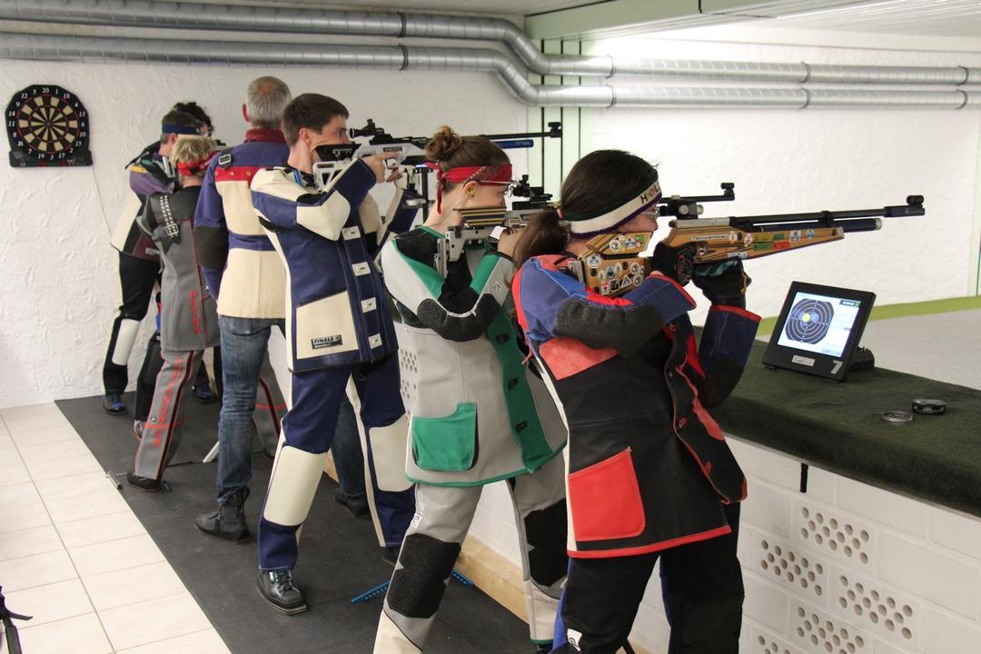 edelweiss offenbau verteidigt goldschlaegerpokal 03