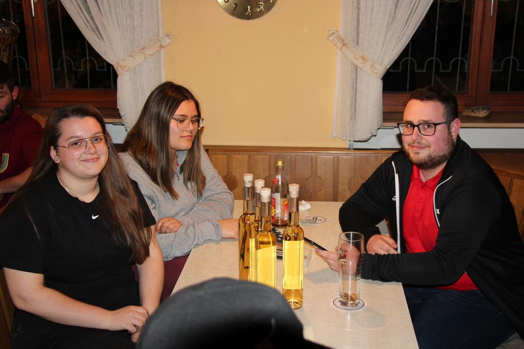 edelweiss offenbau verteidigt goldschlaegerpokal 09