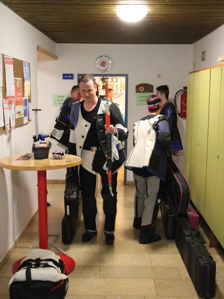 zwei goldschlaegerpokale zum jubilaeum 07