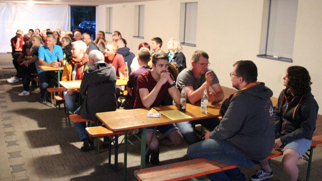 zwei goldschlaegerpokale zum jubilaeum 12